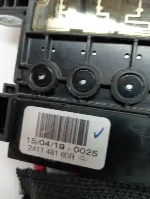 Pièce détachée automobile d'occasion boîtes à fusibles pour renault megane iv berlina 5p 1.3 tce références oem iam 241148160r  