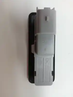 Pezzo di ricambio per auto di seconda mano Maniglia Esterna Del Cancello per DACIA DUSTER DHD2 Riferimenti OEM IAM 906069264R  