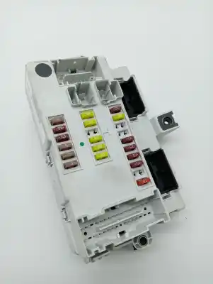 Recambio de automóvil de segunda mano de caja reles / fusibles para fiat 500 l (330) 0.9 cat referencias oem iam 51954763  