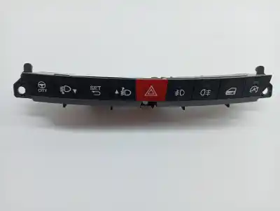 Recambio de automóvil de segunda mano de warning para fiat 500 l (330) 0.9 cat referencias oem iam 735590807