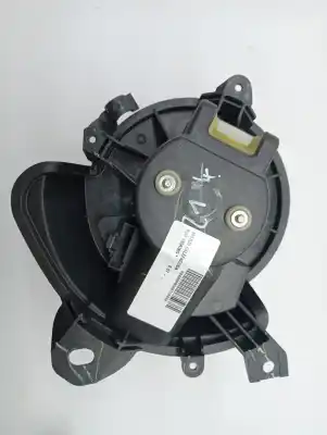 Pezzo di ricambio per auto di seconda mano Motore Di Riscaldamento per FIAT FIORINO 1.3 16V JTD CAT Riferimenti OEM IAM 77366856  