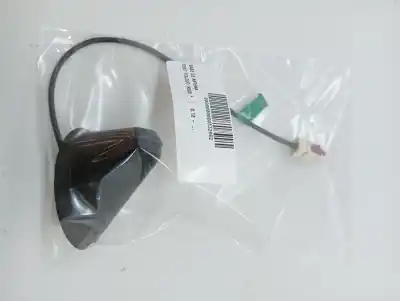 Автозапчастина б/у антена база для seat toledo (kg3) reference посилання на oem iam 6r0035501f  