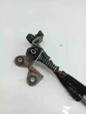 Second-hand car spare part gear lever for audi a3 (8p) 2.0 tdi ambiente oem iam references 1k0711112  