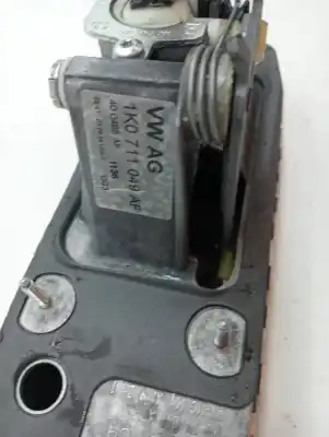 Second-hand car spare part gear lever for audi a3 (8p) 2.0 tdi ambiente oem iam references 1k0711112  