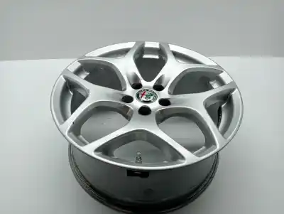 Pièce détachée automobile d'occasion JANTE pour ALFA ROMEO STELVIO (630)  Références OEM IAM 156139163  156132268