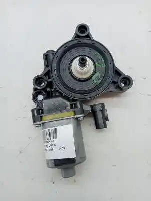 Recambio de automóvil de segunda mano de MOTOR ELEVALUNAS DELANTERO DERECHO para HYUNDAI TUCSON  referencias OEM IAM 82460D7000  