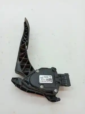 Second-hand car spare part accelerator pedal for opel insignia berlina expression oem iam references 13237352