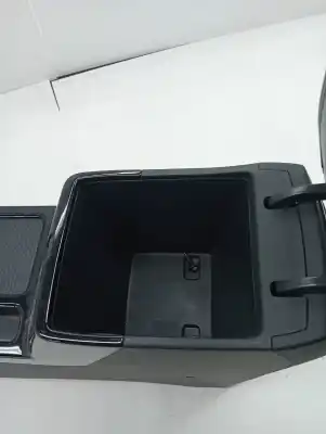 Автозапчастина б/у центральний подлокник для kia xceed 1.4 tgdi cat посилання на oem iam 84610j7400wk  