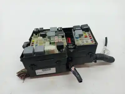 İkinci el araba yedek parçası RÖLE/SIGORTA KUTUSU için FORD FOCUS LIM.  OEM IAM referansları 1842390  AV6T14A067AD