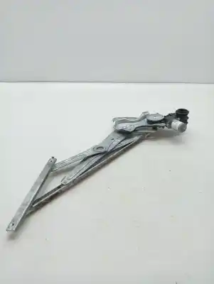 Pièce détachée automobile d'occasion Léve Glace Avant Droit pour TOYOTA C-HR Hybrid Active Références OEM IAM 69810F4010  