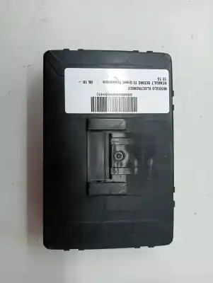 Pièce détachée automobile d'occasion MODULE ÉLECTRONIQUE pour RENAULT SCENIC III  Références OEM IAM 282752028R  