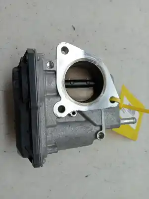 İkinci el araba yedek parçası KELEBEK KUTUSU için TOYOTA YARIS  OEM IAM referansları 2203047040  