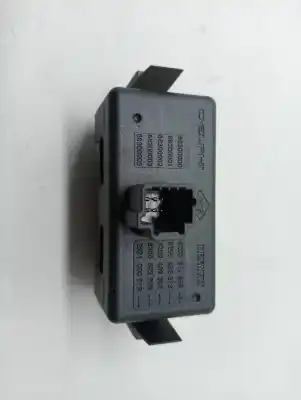Peça sobressalente para automóvel em segunda mão INTERRUPTOR 4 PISCAS - EMERGÊNCIA por RENAULT SCENIC III  Referências OEM IAM 8200214898A  