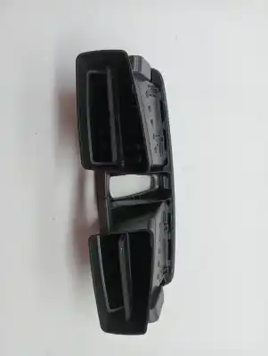 Second-hand car spare part air vent for renault megane iii berlina 5 p dynamique oem iam references 682600016r  