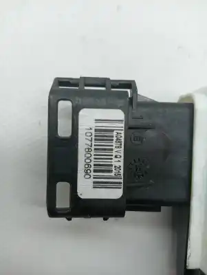 Second-hand car spare part left front door lock for peugeot 3008 gt line oem iam references 9800623180  