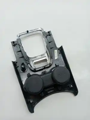 Peça sobressalente para automóvel em segunda mão plásticos por peugeot 3008 1.2i turbo 130 referências oem iam 9815720577  98157205yc7591l9