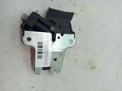 Recambio de automóvil de segunda mano de CERRADURA MALETERO / PORTON para VOLKSWAGEN PASSAT BERLINA (3B3)  referencias OEM IAM 4F5827505D  