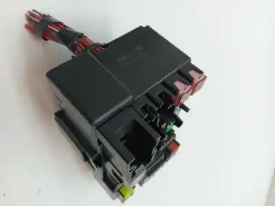 Pezzo di ricambio per auto di seconda mano scatola relè/fusibili per opel corsa d (s07) 1.4 (l08 l68) riferimenti oem iam 2b0z4010f  