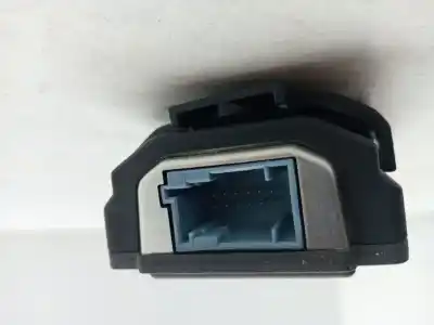 Tweedehands auto-onderdeel camera voor peugeot 3008 1.2 12v e-thp oem iam-referenties 9822714980  