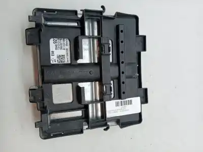 Peça sobressalente para automóvel em segunda mão centralina de motor uce por opel corsa f (2019 - ...) 1.2 thp referências oem iam 55591599