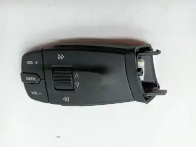 Pezzo di ricambio per auto di seconda mano COMANDO MULTIFUNZIONE per SEAT IBIZA (6J5)  Riferimenti OEM IAM 6J0959441  