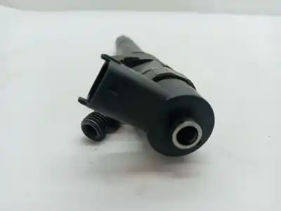Second-hand car spare part injector for renault trafic combi (ab 4.01) passenger expression combi corto oem iam references 166000505r  