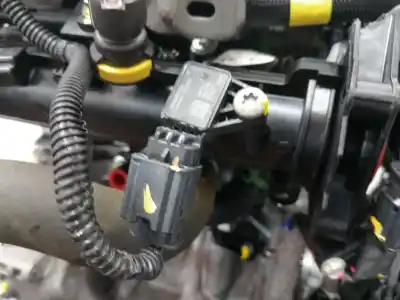 Автозапчастина б/у двигун комплект для dacia sandero 0.9 tce cat посилання на oem iam h4d480  d140422
