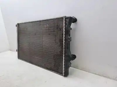 Автозапчастина б/у водяний радіатор для audi a3 (8p) * посилання на oem iam 1k0121251at  