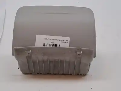 Pezzo di ricambio per auto di seconda mano plastiche per skoda octavia combi (5e5) 2.0 tdi riferimenti oem iam 5e0868837a  