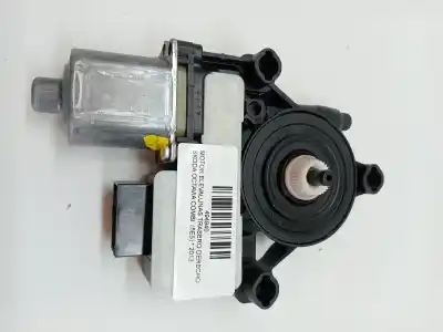 Pezzo di ricambio per auto di seconda mano Motore Alzacristalli Posteriore Destro per SKODA OCTAVIA COMBI (5E5) 2.0 TDI Riferimenti OEM IAM 5Q0959812A  