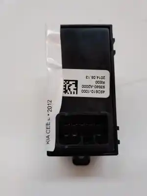 Peça sobressalente para automóvel em segunda mão botão / interruptor elevador vidro traseiro esquerdo por kia cee´d active referências oem iam 93580a2000  49d5101000