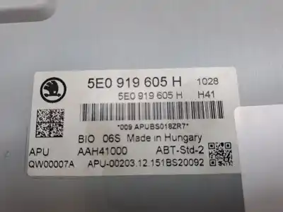 Автозапчасти б/у многофункциональный дисплей за skoda octavia combi (5e5) 2.0 tdi ссылки oem iam 5e0919605hbio  5e0919605h