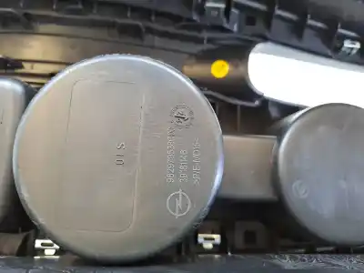 Автозапчастина б/у центральний подлокник для opel corsa f (2019 - ...) 1.2 thp посилання на oem iam 9829795380  