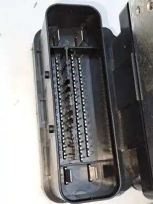 Pezzo di ricambio per auto di seconda mano abs per ford kuga (cbs) titanium riferimenti oem iam 1855901  cv612c405bd