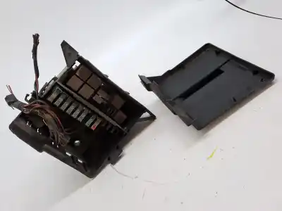 Recambio de automóvil de segunda mano de CAJA RELES / FUSIBLES para OPEL VIVARO A FURGONETA (X83)  referencias OEM IAM 93160110  