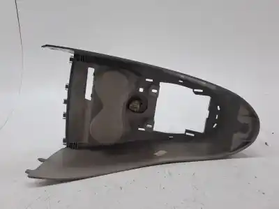 Автозапчастина б/у пластика для renault twingo authentique посилання на oem iam 8200951302  
