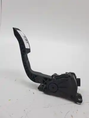 Second-hand car spare part accelerator pedal for renault twingo authentique oem iam references 8200426238  