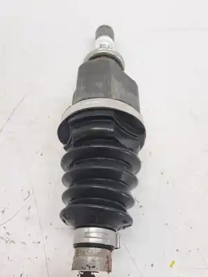 Second-hand car spare part front left transmission for renault twingo authentique oem iam references 8200661507  