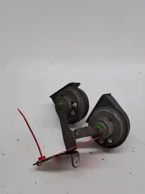 Автозапчастина б/у ріг для seat leon (5f1) style посилання на oem iam 5f0951182g 5q0951223 5q0951221c