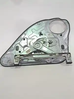 Peça sobressalente para automóvel em segunda mão ELEVADOR DE VIDROS TRASEIRO ESQUERDO por FORD FOCUS BERLINA (CAP)  Referências OEM IAM 1738644  3M51R27001AK