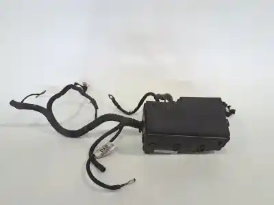 Pezzo di ricambio per auto di seconda mano Scatola Relè/fusibili per FORD FOCUS BERLINA (CAP) 1.8 TDCi Turbodiesel CAT Riferimenti OEM IAM 1223183  6M5T14K733DAB