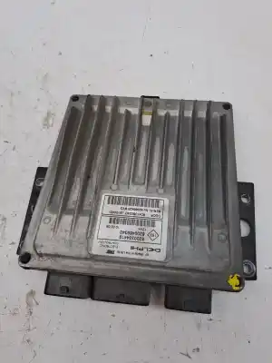 Recambio de automóvil de segunda mano de CENTRALITA MOTOR UCE para RENAULT MEGANE II BERLINA 3P  referencias OEM IAM 8200469340  