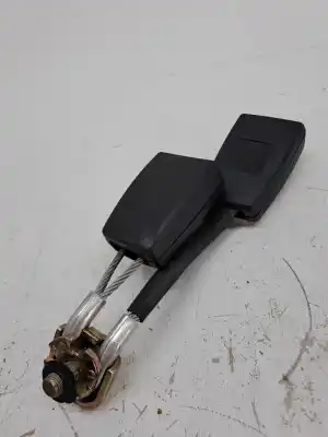 Автозапчасти б/у крюк для пояса за audi a4 avant (8e) a4 avant 8e ссылки oem iam 8e0857739  