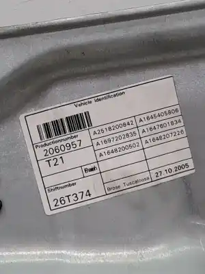 Second-hand car spare part passenger side right window regulator for mercedes-benz clase m (w164) 3.0 cdi cat oem iam references a2518200842  