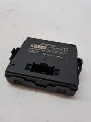 Автозапчастина б/у електронний модуль для skoda superb combi (3t5) active посилання на oem iam 3q0907530l  