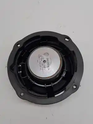 Pezzo di ricambio per auto di seconda mano altoparlante per skoda superb combi (3t5) active riferimenti oem iam 3v0035411a  