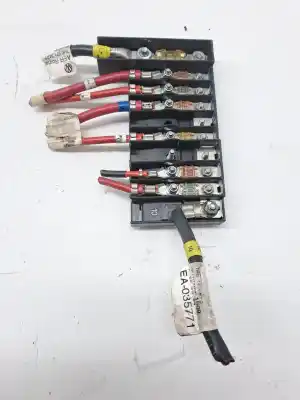 Recambio de automóvil de segunda mano de CAJA RELES / FUSIBLES para VOLKSWAGEN T5 TRANSPORTER (7E)  referencias OEM IAM 7H0937550A  7H6970197G