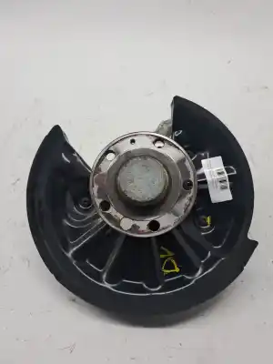 Second-hand car spare part rear left knuckle for skoda superb combi (3t5) active oem iam references 3q0505433g