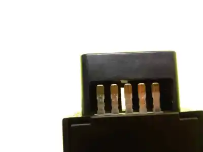Pezzo di ricambio per auto di seconda mano interruttore per lexus is 200 (ds2/is2) d-cat riferimenti oem iam 8479433020  3560103
