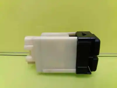 Pezzo di ricambio per auto di seconda mano comando multifunzione per lexus is 200 (ds2/is2) d-cat riferimenti oem iam 8484033050  